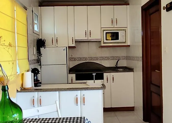 Coqueto Atico Con Espectacular Terraza