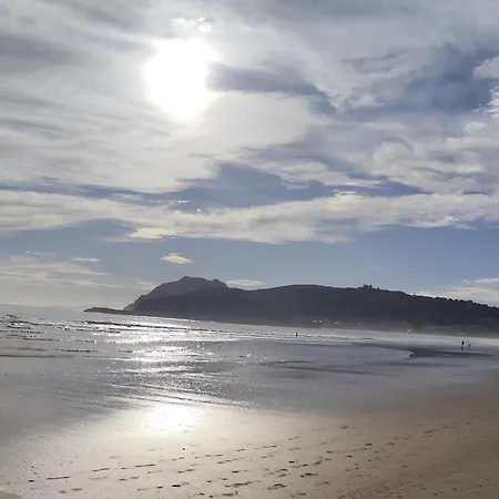 Coqueto Atico Con Espectacular Terraza شقة